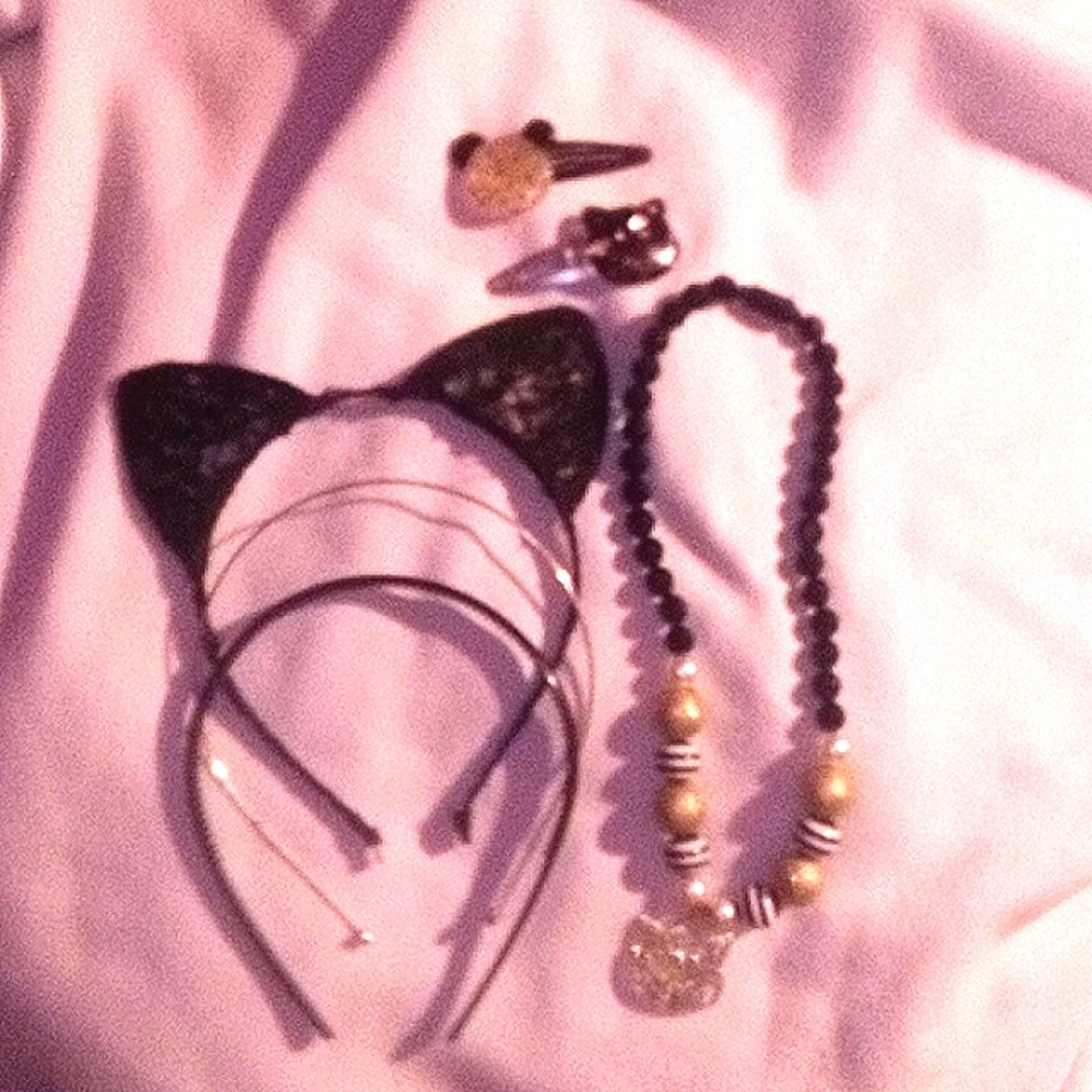 ***Cute Little Girl's Accessory Bundle***